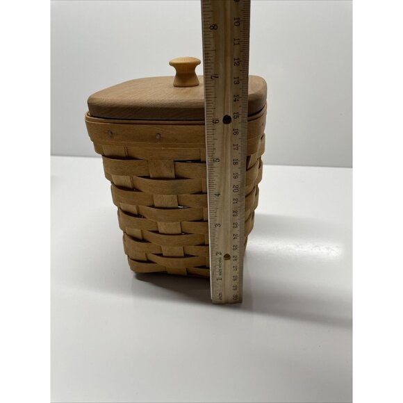 Longaberger Basket with Wooden Lid and Protector‎ 2004 Handmade Basket - Picture 9 of 11